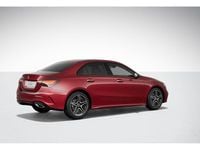 Nuevo Mercedes A180 136 CV (100 kW) 2025 Rojo Berlina