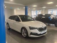 Usado Skoda Scala Sport 150 CV (110 kW) 2021 Blanco Utilitario