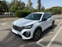Usado Peugeot 2008 Allure 144 CV (105 kW) 2025 Blanco SUV