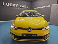 Usado VW Golf VIII Life 130 CV (95 kW) 2021 Amarillo Berlina