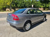 Usado Citroën C5 Exclusive 136 CV (100 kW) 2005 Gris / plata Berlina
