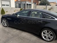 Usado Jaguar XJ Premium Luxury 275 CV (202 kW) 2012 Negro Berlina