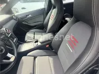 Usado Mercedes GLA180 AMG line 122 CV (89 kW) 2018 Gris / plata SUV