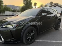 Usado Lexus UX Business Edition 184 CV (135 kW) 2019 Verde SUV