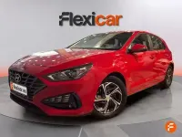 Usado Hyundai i30 120 CV (88 kW) 2022 Rojo Berlina