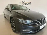 Usado VW Passat Executive 150 CV (110 kW) 2021 Gris / plata Berlina