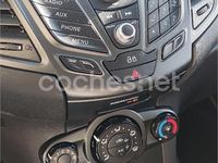Usado Ford Fiesta Trend 75 CV (55 kW) 2013 Blanco Utilitario