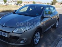 Usado Renault Mégane Dynamique 110 CV (80 kW) 2009 Beige Berlina