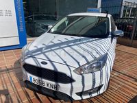 Usado Ford Focus Trend 95 CV (69 kW) 2018 Blanco Berlina