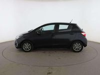 Usado Toyota Yaris Hybrid Active 101 CV (74 kW) 2017 Negro Berlina