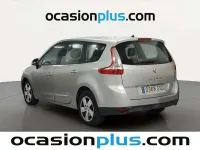 Usado Renault Grand Scénic II Dynamique 106 CV (77 kW) 2009 Gris Monovolumen