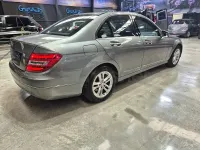Usado Mercedes C220 Avantgarde 170 CV (125 kW) 2013 Gris / plata Berlina