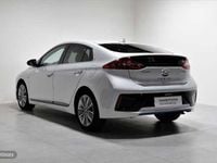 Usado Hyundai Ioniq 141 CV (103 kW) 2017 Plateado Utilitario