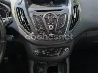 Usado Ford Tourneo Courier Titanium 95 CV (69 kW) 2018 Beige Monovolumen