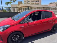 Usado Toyota Yaris Hybrid 100 CV (73 kW) 2020 Rojo Berlina