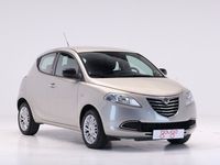 usado Lancia Ypsilon BERLINA CON PORTON 1.2 GOLD EVO II 69 5P