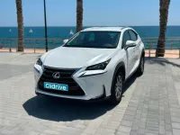 Usado Lexus NX300h Business Edition 197 CV (144 kW) 2017 Blanco SUV