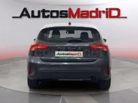 Usado Ford Focus Trend 120 CV (88 kW) 2020 Negro Berlina