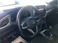 Usado VW T-Roc Life 110 CV (80 kW) 2023 Gris / plata SUV