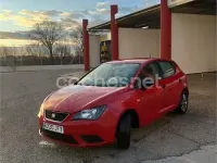 Usado Seat Ibiza I-Tech 70 CV (51 kW) 2015 Rojo Berlina