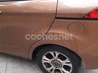 Usado Ford B-MAX Trend 100 CV (73 kW) 2012 Beige Monovolumen