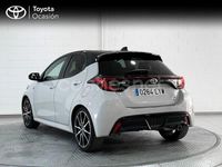 Usado Toyota Yaris Hybrid Edition 116 CV (85 kW) 2022 Gris / plata Berlina