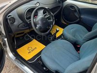 Usado Ford Ka Collection 70 CV (51 kW) 2005 Gris / plata Utilitario