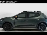 Usado Dacia Sandero Extreme 122 CV (89 kW) 2026 Verde Berlina