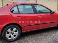 Usado Seat Leon Sport 105 CV (77 kW) 2006 Rojo Utilitario
