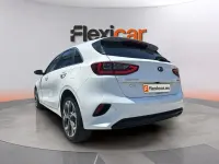 Usado Kia Ceed 136 CV (100 kW) 2020 Blanco Utilitario