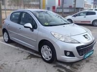 Usado Peugeot 207 Active 70 CV (51 kW) 2011 Gris / plata Berlina
