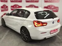 Usado BMW 118 Comfort Edition 136 CV (100 kW) 2018 Blanco Utilitario