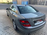 Usado Mercedes C220 Avantgarde 170 HP (125 kW) 2009 Cinzento Sedan