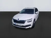 Usado Skoda Kamiq Ambition 110 CV (80 kW) 2021 Blanco SUV