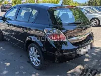 Usado Opel Astra Edition 110 CV (80 kW) 2008 Negro Berlina