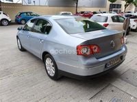 Usado VW Passat Highline 140 HP (102 kW) 2007 Azul Sedan