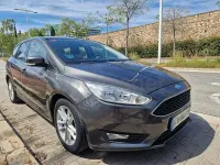 Usado Ford Focus Trend 125 CV (91 kW) 2017 Gris / plata Familiar