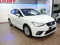 Usado Seat Ibiza Style Plus 110 CV (80 kW) 2022 Blanco Utilitario