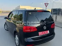 Usado VW Touran Advance 140 CV (102 kW) 2015 Negro Monovolumen