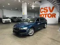 Usado Skoda Superb Style 219 CV (161 kW) 2021 Azul Familiar