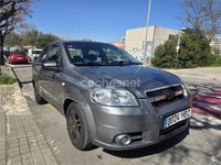 Usado Chevrolet Aveo LT 101 CV (74 kW) 2011 Gris / plata Berlina