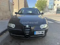 Usado Alfa Romeo 147 Distinctive 120 CV (88 kW) 2003 Negro Utilitario
