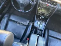 Usado Audi S8 340 CV (250 kW) 2000 Violeta / lila Berlina