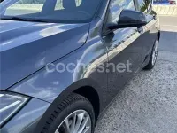 Usado BMW 118 140 CV (102 kW) 2021 Gris / plata Berlina