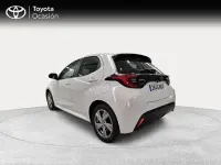 Usado Toyota Yaris Active 116 CV (85 kW) 2025 Blanco Utilitario