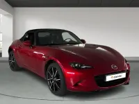Usado Mazda MX5 Exclusive-Line 184 CV (135 kW) 2025 Rojo Descapotable