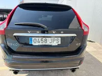 Usado Volvo XC60 R-Design Momentum 150 CV (110 kW) 2016 Negro SUV
