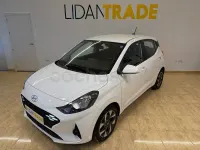 Usado Hyundai i10 67 CV (49 kW) 2023 Blanco Utilitario