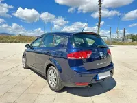 Usado Seat Altea XL Style 105 CV (77 kW) 2011 Azul Monovolumen