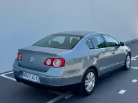 Usado VW Passat Highline 140 CV (102 kW) 2009 Azul Berlina